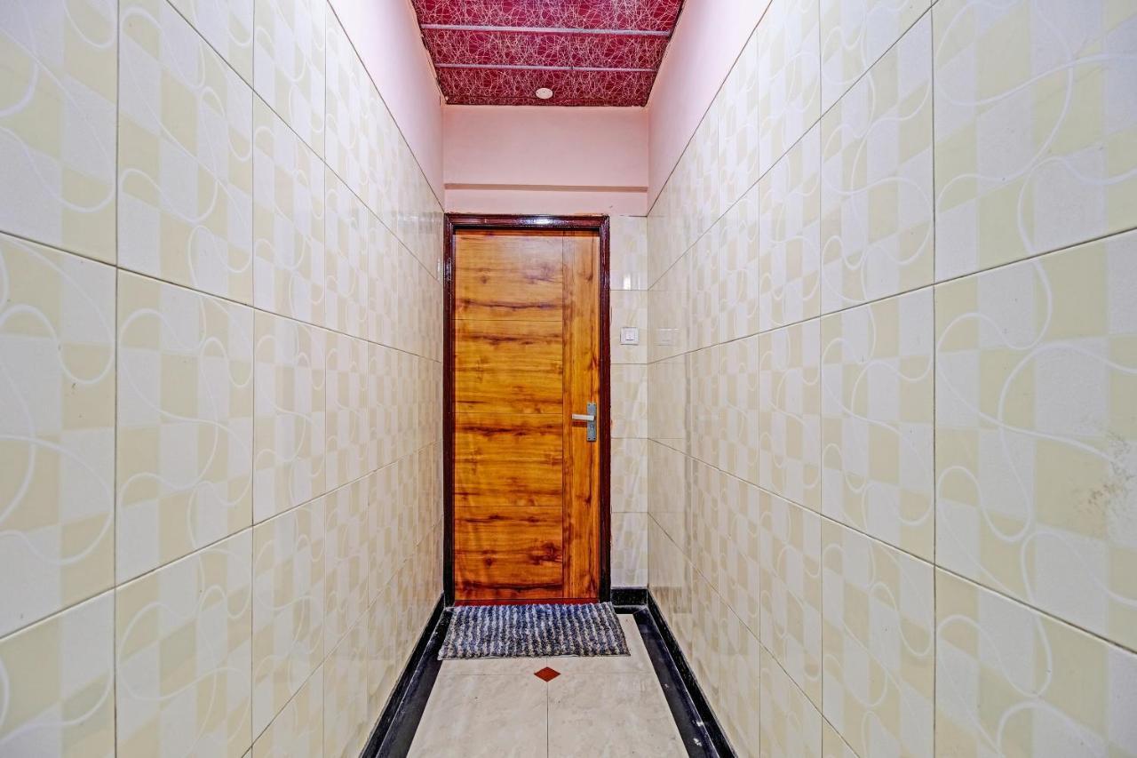 Oyo 80762 Hotel New Mini Mahal Turambhe Екстер'єр фото