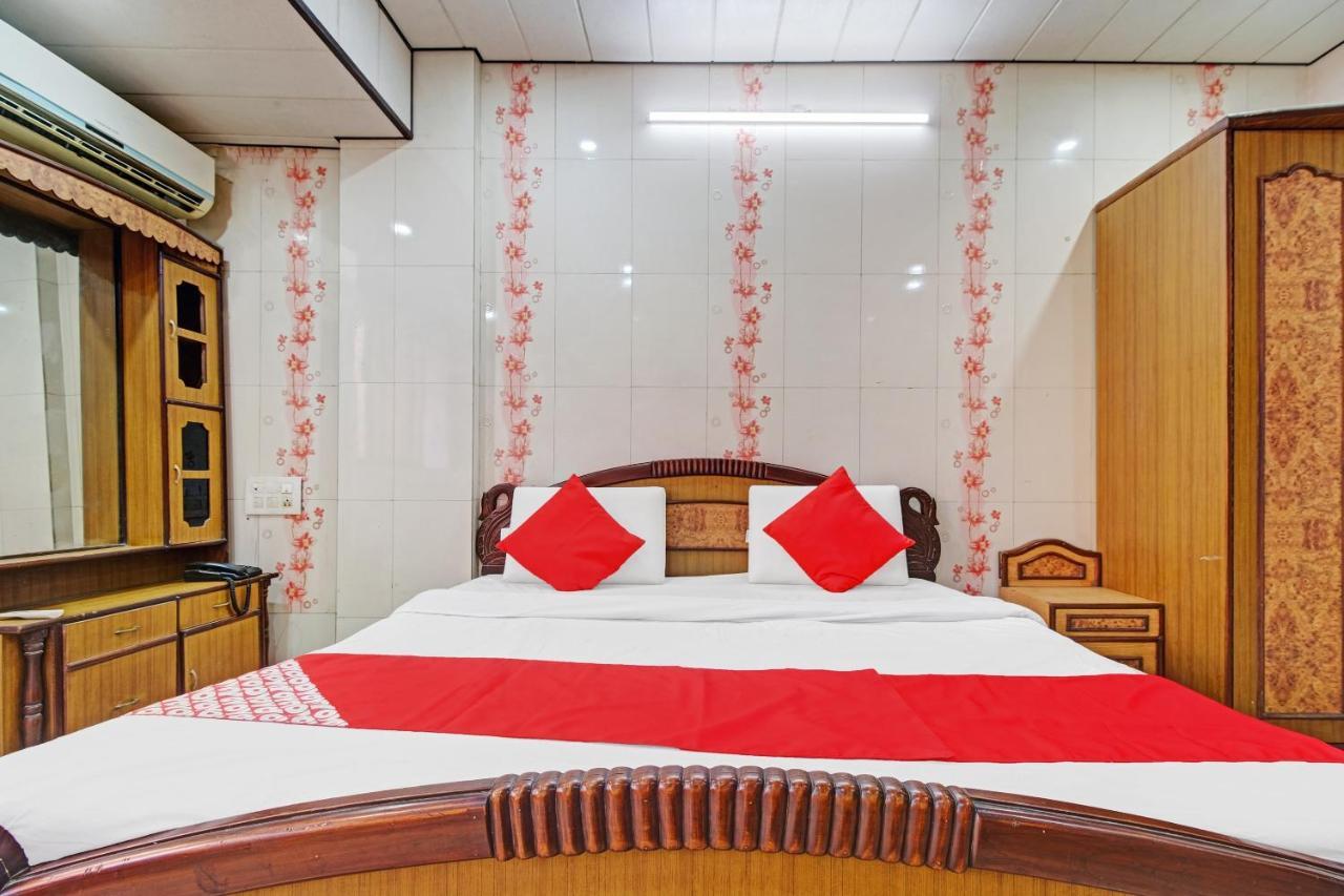 Oyo 80762 Hotel New Mini Mahal Turambhe Екстер'єр фото