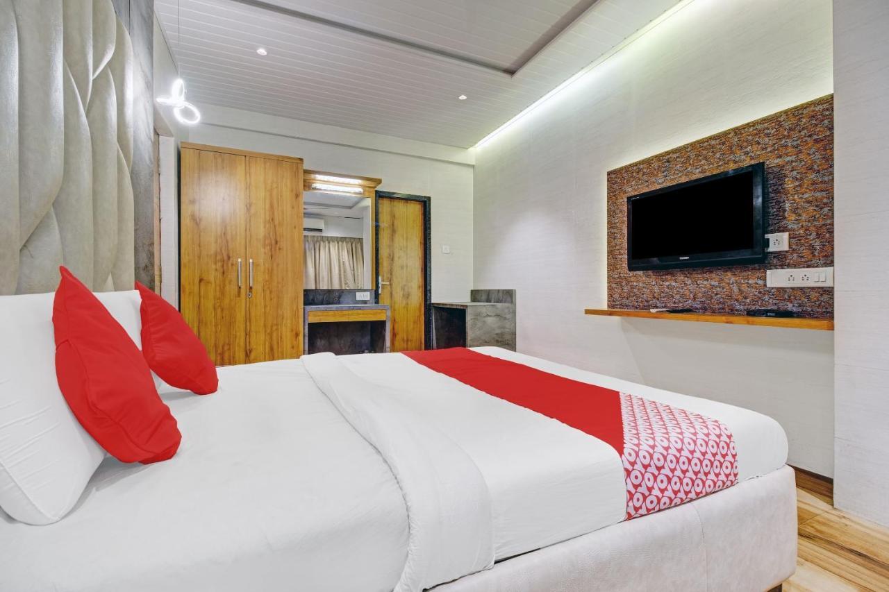 Oyo 80762 Hotel New Mini Mahal Turambhe Екстер'єр фото